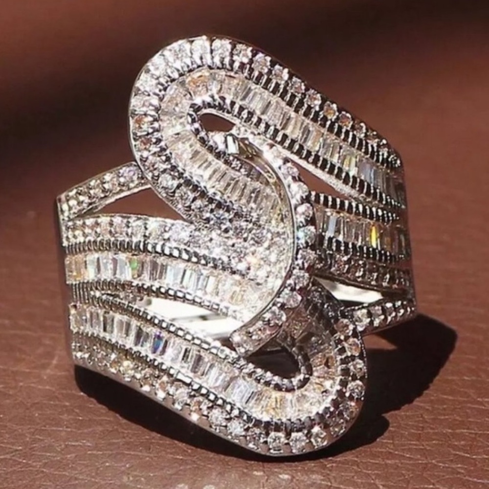 DIAMOND 5.6 CT STERLING SILVER BAGUETTE RING